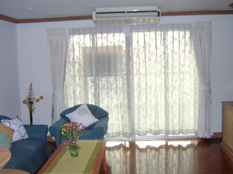 Sukhumvit.  1 Bedroom Condo / Apartment For Rent. 70sqm (id:1460)