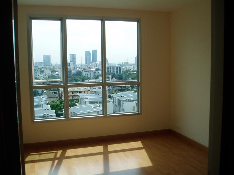 The Room.  1 Bedroom Condo / Apartment For Rent. 42sqm (id:1583)