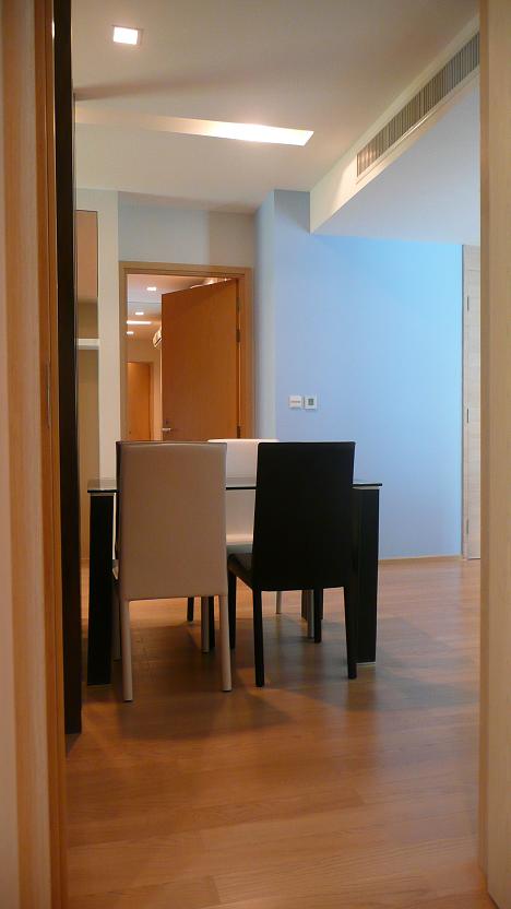 Sukhumvit.  2 Bedrooms Condo / Apartment For Rent. 74sqm (id:1614)
