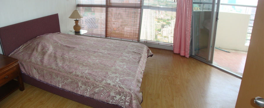 Sukhumvit.  3 Bedrooms Condo / Apartment For Rent. 123sqm (id:1622)