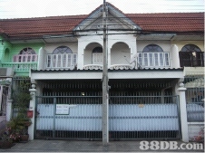 Phatthanakarn.  4 Bedrooms Townhouse To Buy. 80sqm (id:1639)