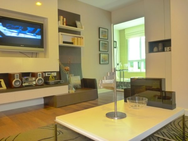 On nut.  2 Bedrooms Condo / Apartment For Rent. 58sqm (id:1671)