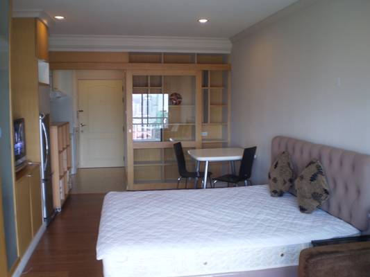 Asoke.  1 Bedroom Condo / Apartment For Rent. 49sqm (id:1682)