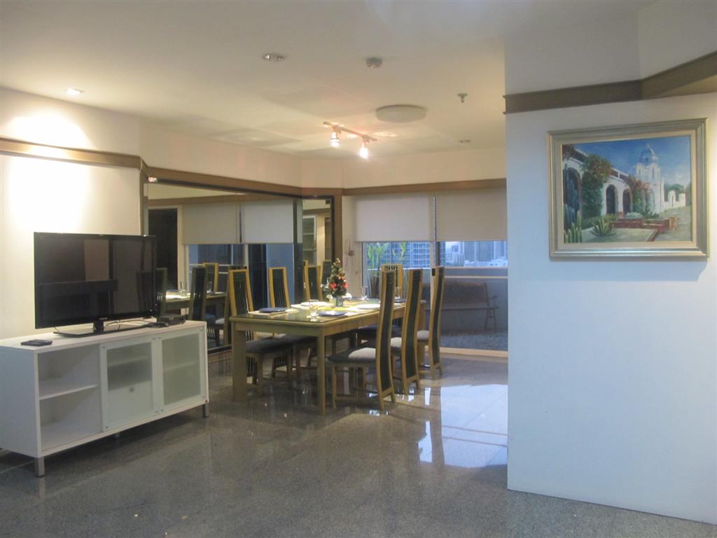 Thonglor.  3 Bedrooms Condo / Apartment For Rent. 180sqm (id:1277)