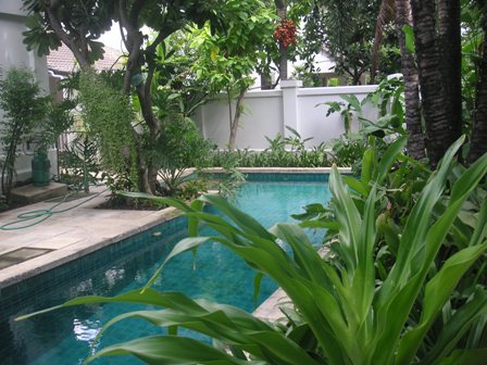 Chaingwattana.  4 Bedrooms House For Rent. 300sqm (id:1822)