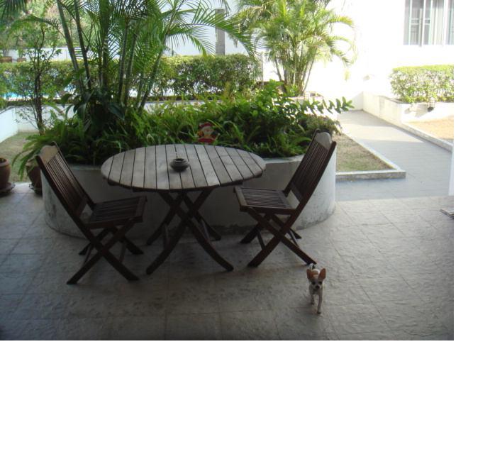 Rama 9.  4 Bedrooms Townhouse For Rent. 350sqm (id:1894)