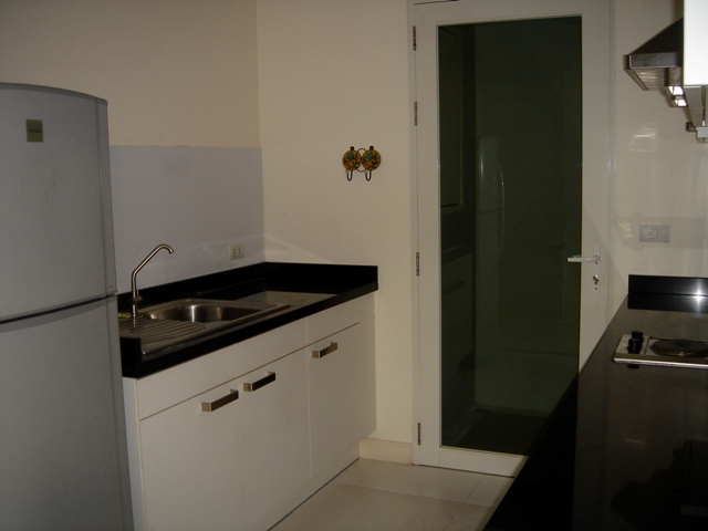 Sukhumvit.  1 Bedroom Condo / Apartment To Buy. 58sqm (id:1975)