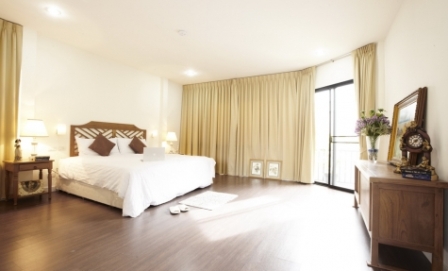 Sukhumvit.  4 Bedrooms House For Rent. 350sqm (id:2020)