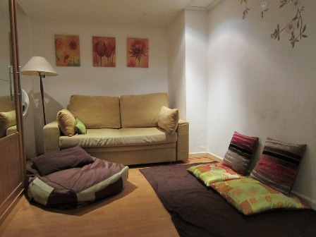 Sukhumvit.  2 Bedrooms Condo / Apartment For Rent. 100sqm (id:2152)