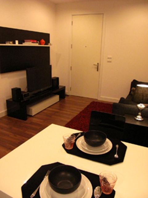 Sukhumvit.  1 Bedroom Condo / Apartment To Buy. 45sqm (id:2176)
