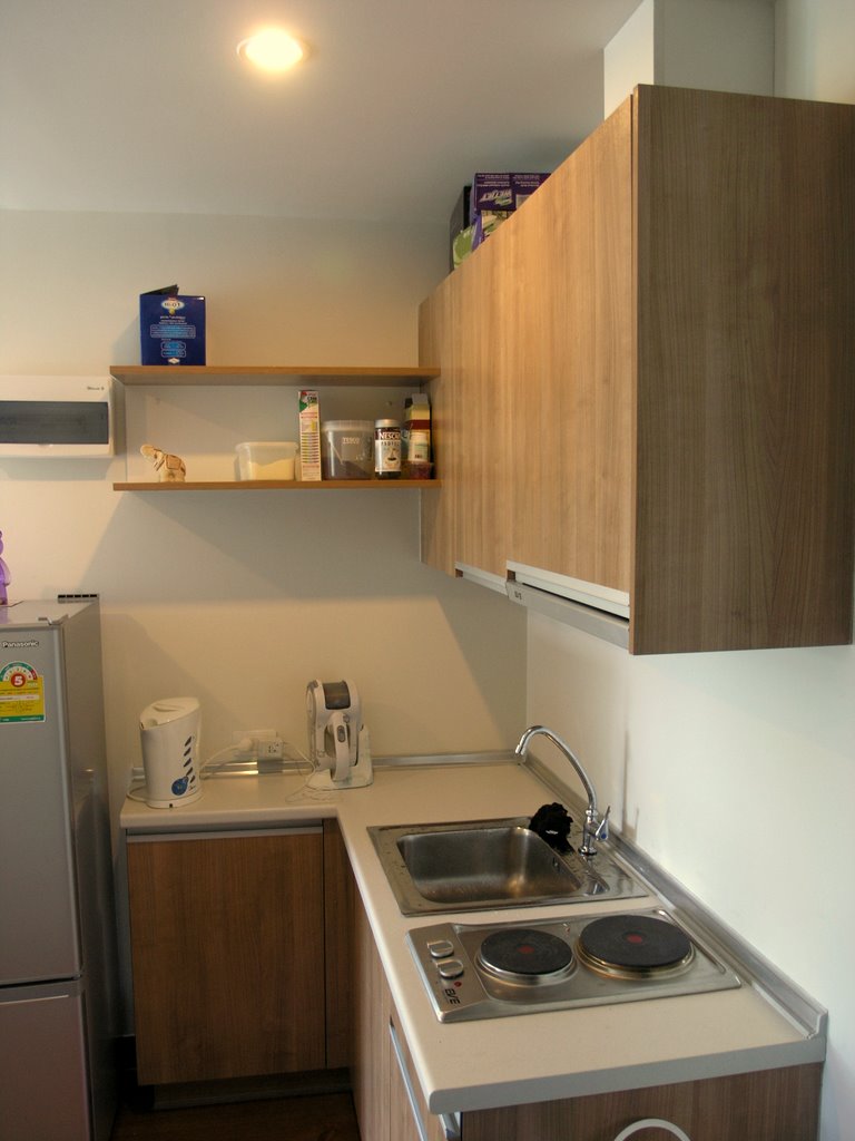 Sukhumvit.  2 Bedrooms Condo / Apartment To Buy. 73sqm (id:2211)