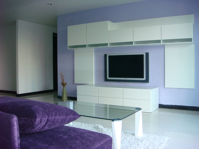 Sukhumvit.  3 Bedrooms Condo / Apartment For Rent. 166sqm (id:2232)