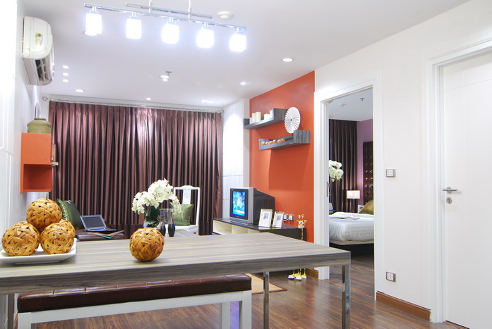 Silom.  1 Bedroom Condo / Apartment For Rent. 54sqm (id:2236)