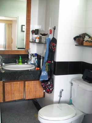Sukhumvit.  3 Bedrooms Condo / Apartment To Buy. 140sqm (id:2240)